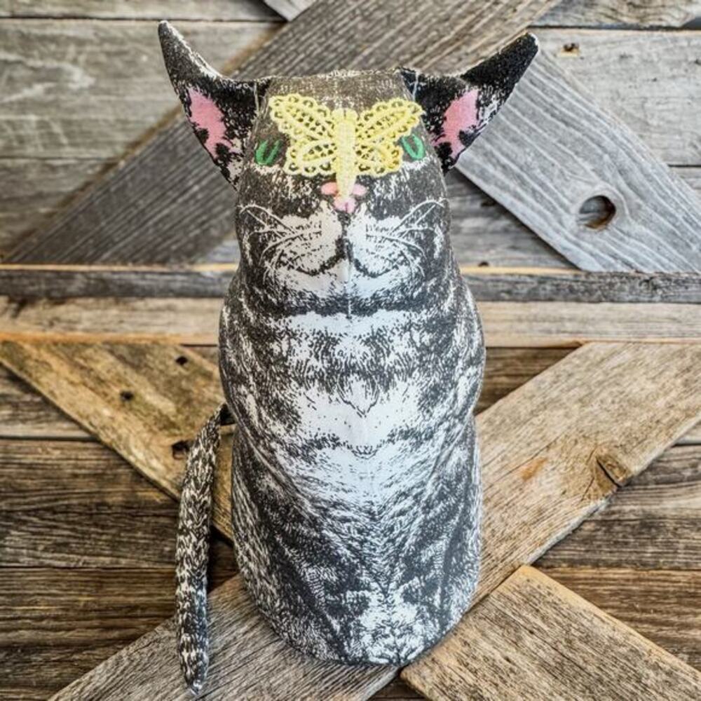 1984 Vintage Stuffed McGuffeys Cat w/ Butterfly From The Smithsonian Institution